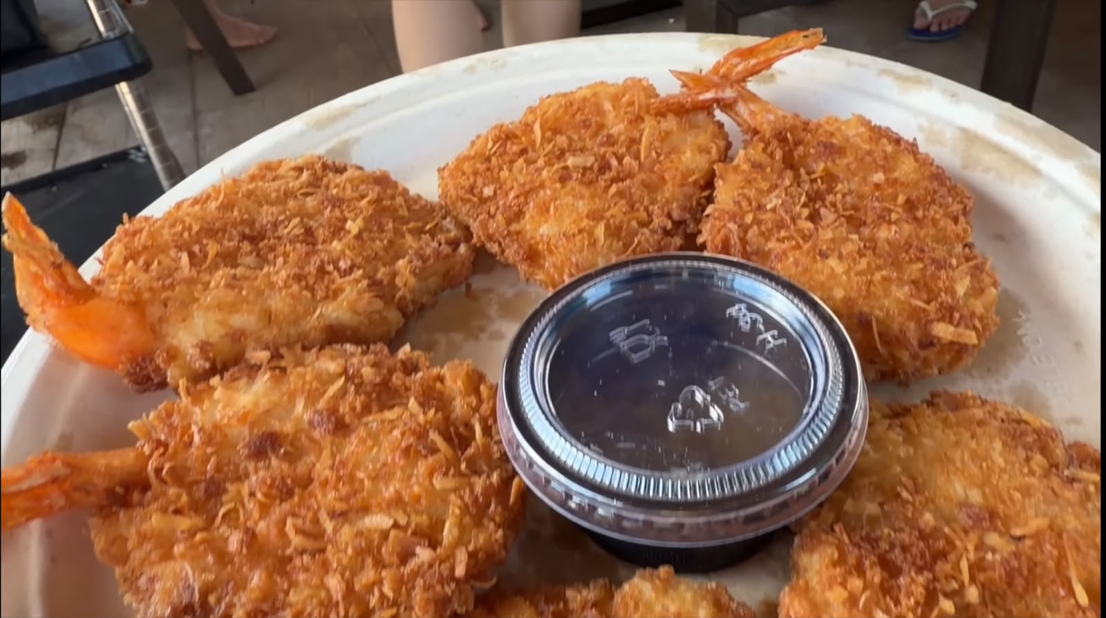 Coco No Shrimp - camarão empanado no coco servido no Volcano Bay